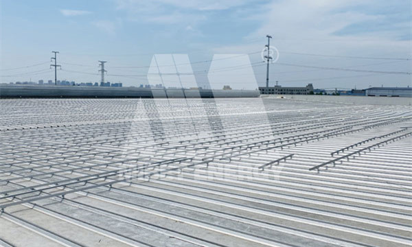 Mibetsolar 17,5 MW PV Metalowy dach referencyjny projektu